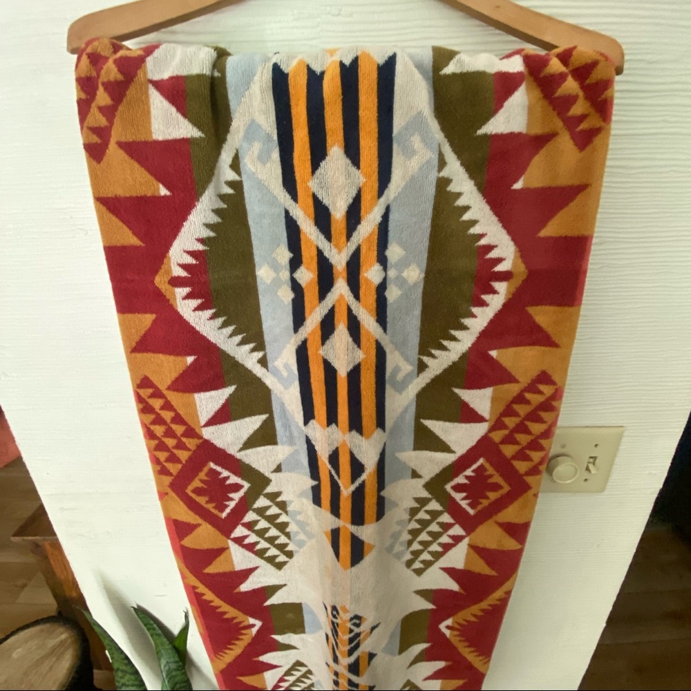 Pendleton plush towel 37x64 in.